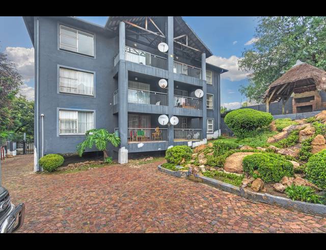 2 BEDROOM APARTMENT FOR SALE IN RIDGEWAY